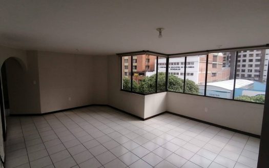 Apartamento en venta en conjunto portal del parque