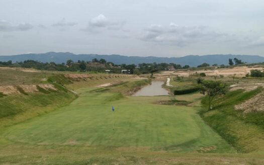 Espectacular lote en condominio Valle de España