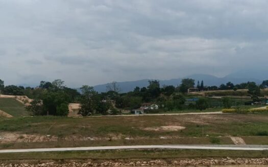 Espectacular lote en condominio Valle de España