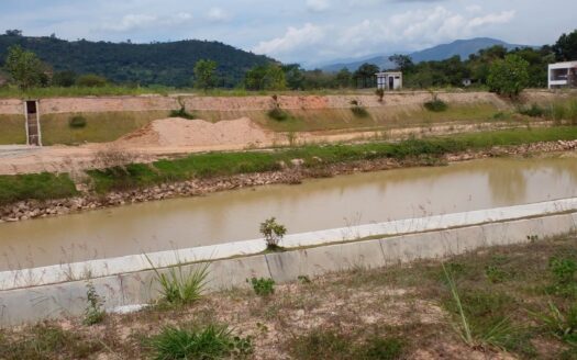 Espectacular lote en condominio Valle de España
