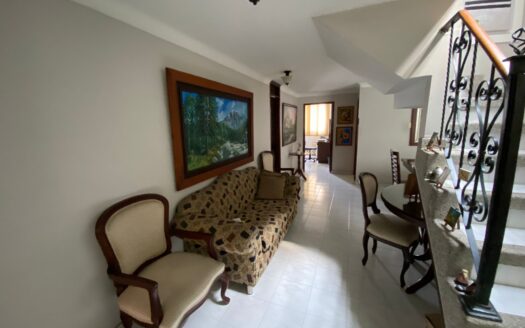 MARAVILLOSO PENT HOUSE EN MEJORAS PUBLICAS