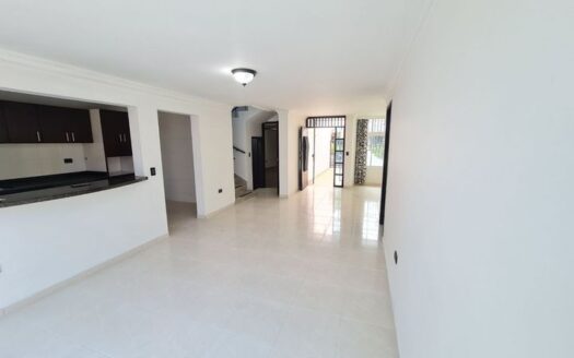 Muy bien ubicada y linda casa en el Prado