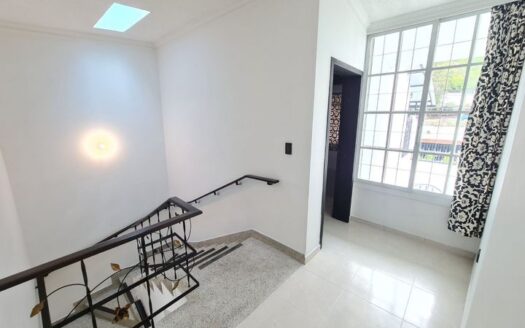 Muy bien ubicada y linda casa en el Prado