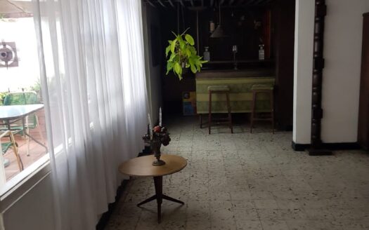 MARAVILLOSA CASA EN CABECERA