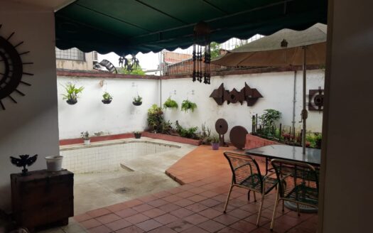 MARAVILLOSA CASA EN CABECERA