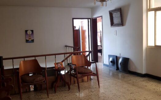 MARAVILLOSA CASA EN CABECERA