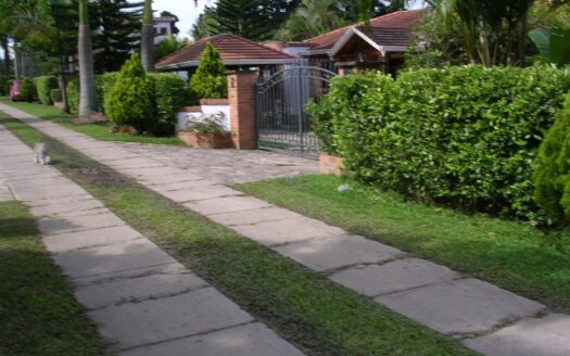 EXCELENTE CASA EN MARAVILLOSO CONJUNTO RESIDENCIAL CAMPESTRE