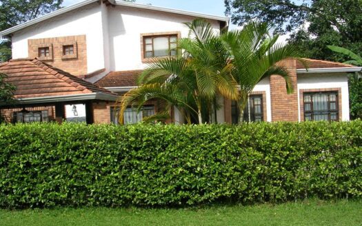 EXCELENTE CASA EN MARAVILLOSO CONJUNTO RESIDENCIAL CAMPESTRE