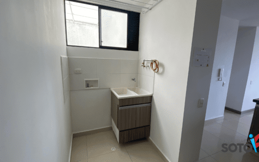 🏢 Apartamento en Conjunto Cerrado sobre la Autopista de Floridablanca 🏢