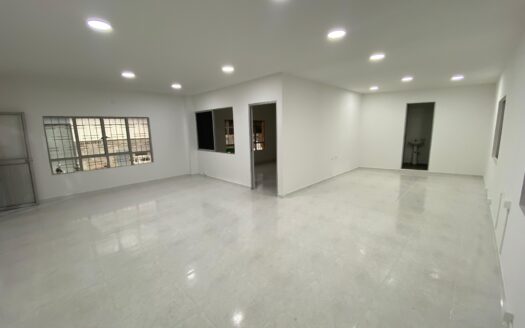 BODEGA EN ARRIENDO EN EL KILOMETRO 4 VIA A GIRON