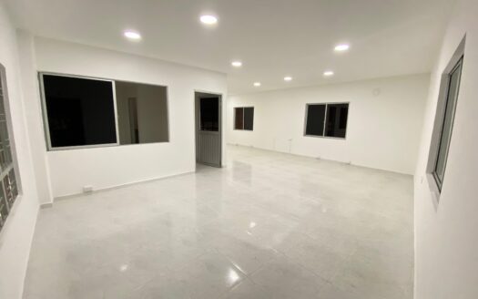 BODEGA EN ARRIENDO EN EL KILOMETRO 4 VIA A GIRON