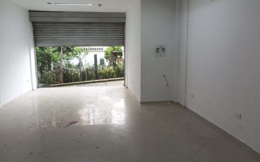 EXCELENTE LOCAL EN EL SECTOR DE PALOMITAS