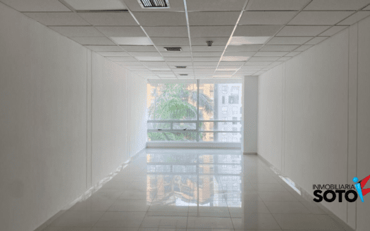 OFICINA EN ARRIENDO EN EL BARRIO CABECERA