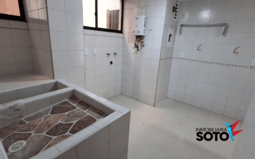 APARTAMENTO EN ARRIENDO EN EL BARRIO CABECERA
