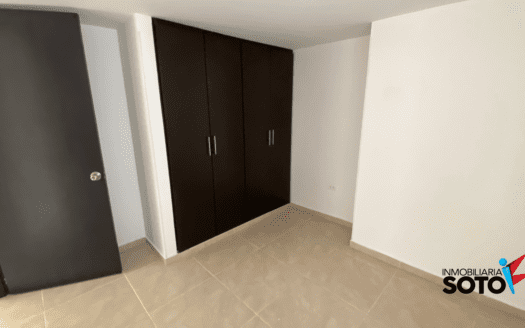 APARTAMENTO CUARTO PISO EN ARRIENDO EN EL BARRIO PRADO