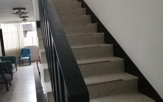 VIVE EN UN ESPACIOSO Y CENTRAL APARTAMENTO EN EL ALVAREZ