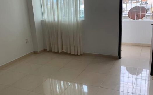 APARTAMENTO ESPACIOSO MUY BIEN SITUADO EN CABECERA