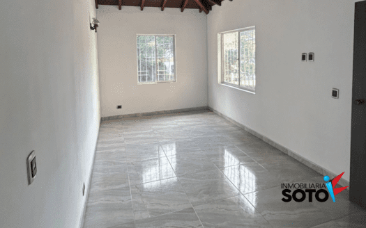 VENTA CASA EN CONJUNTO CERRADO – UBICADO EN LA CALLE 200 DE FLORIDABLANCA