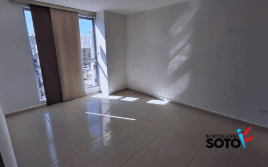 VIVA FRENTE A UN PARQUE EN EL BARRIO ANTONIA SANTOS