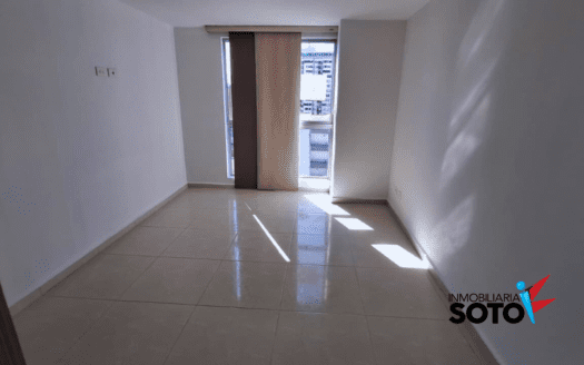 VIVA FRENTE A UN PARQUE EN EL BARRIO ANTONIA SANTOS