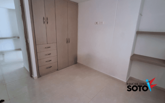 VIVA FRENTE A UN PARQUE EN EL BARRIO ANTONIA SANTOS