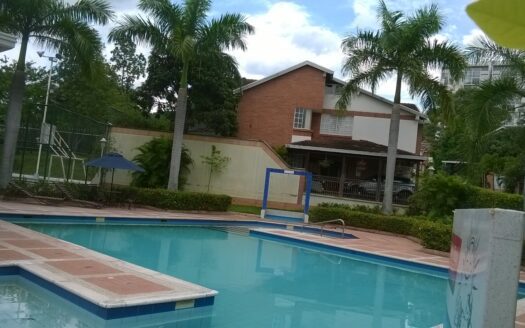 CASA PARA VIVIR CÓMODAMENTE EL SITIO EXCLUSIVO EN CAÑAVERAL