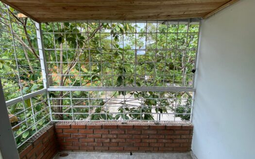 CASA DIVIDDA EN 2 APARTAMENTOS EN QUINTA GRANADA CERCA A PIEDECUESTA