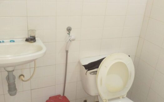 CASA CON LOCAL Y APARTAMENTO EN SAN FRANCISCO