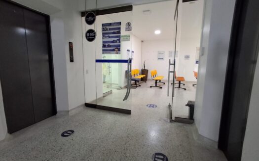 CONSULTORIOS MÉDICOS ESTRATEGICAMENTE SITUADOS