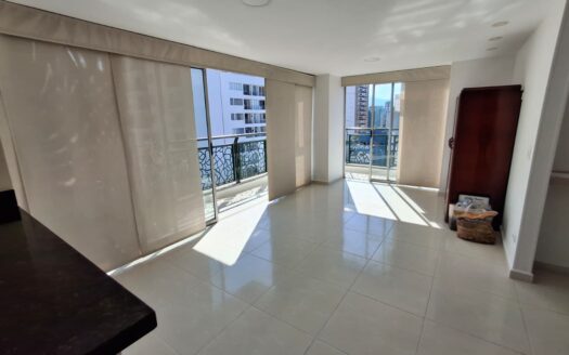 VIVA FRENTE A UN PARQUE EN EL BARRIO ANTONIA SANTOS