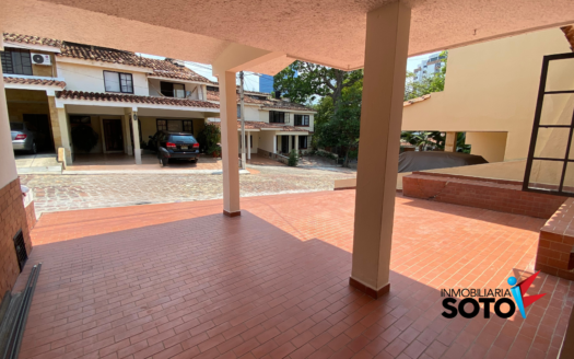 CASA EN ARRIENDO EN CONJUNTO CERRADO – UBICADO EN CAÑAVERAL FLORIDABLANCA