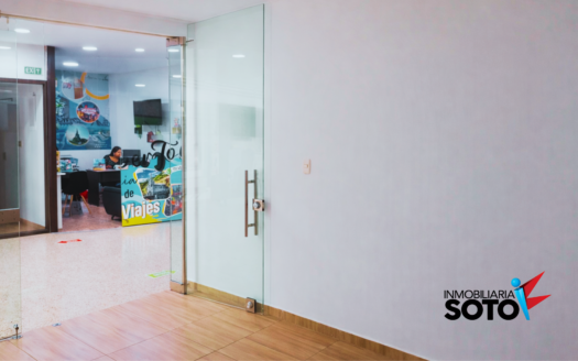 🏢 LOCAL EN ARRIENDO UBICADO EN UN CENTRO COMERCIAL, CABECERA – BUCARAMANGA 🏢